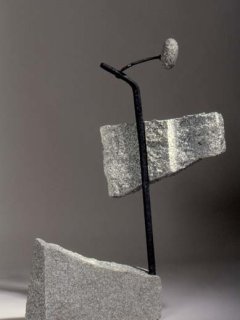 No 136 Histoire mystérieuse / Mysterious Story (1996). Photo Dolores Breau. h = 93,5 cm
